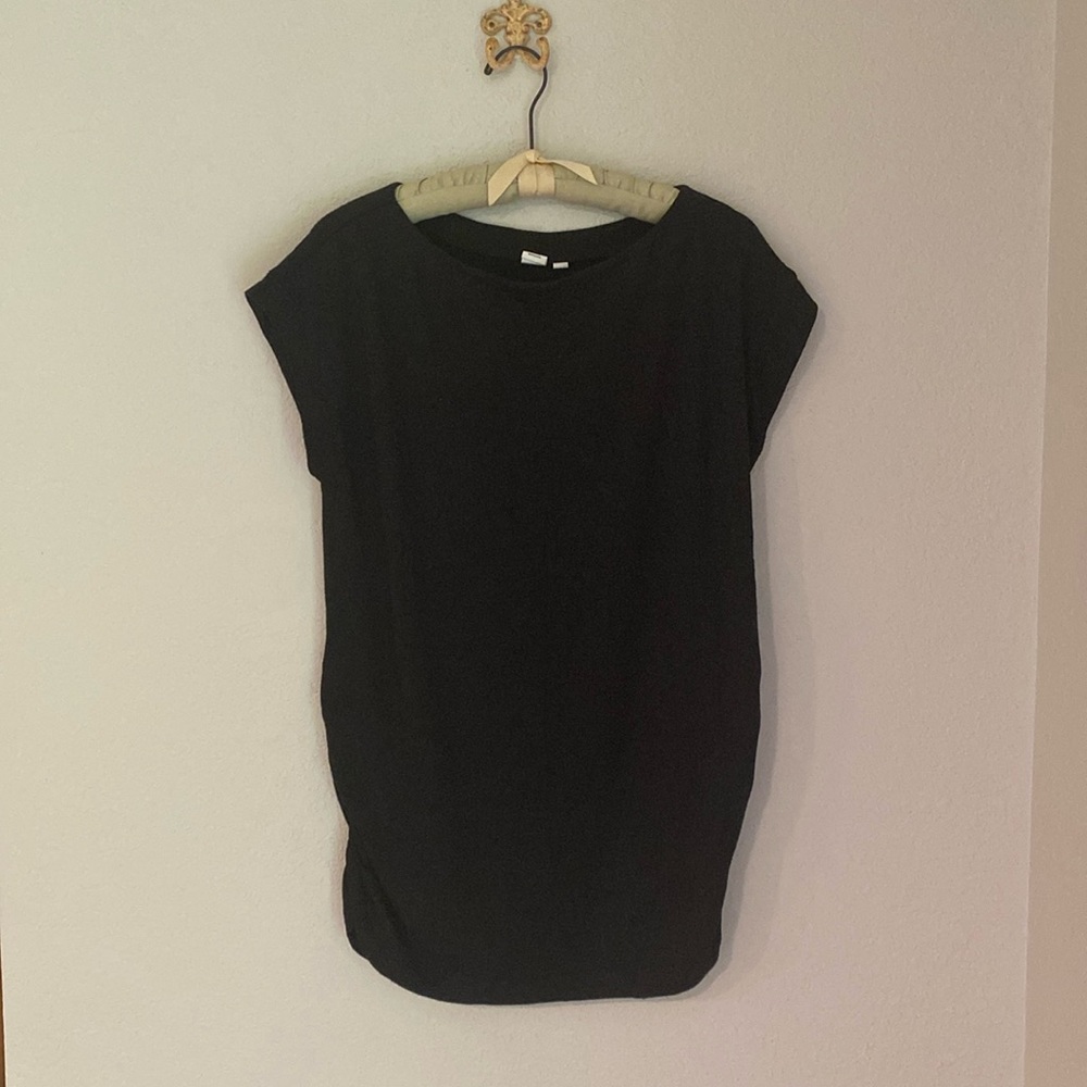Gap maternity top